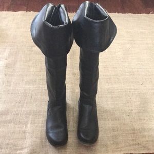 Lovely high knee leather boots. Handmade Size 7.5